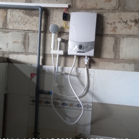 Lắp đặt máy nước nóng 