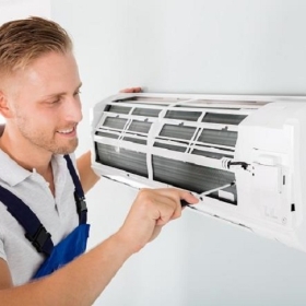 Hướng dẫn vệ sinh máy lạnh tại nhà đúng cách