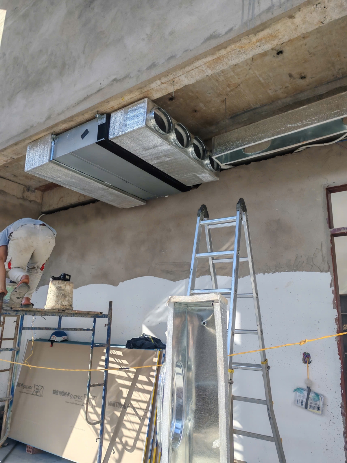 Lắp Đặt Máy Lạnh Âm Trần Nối Ống Gió